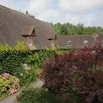 Сasa de vacaciones In Near Forest *